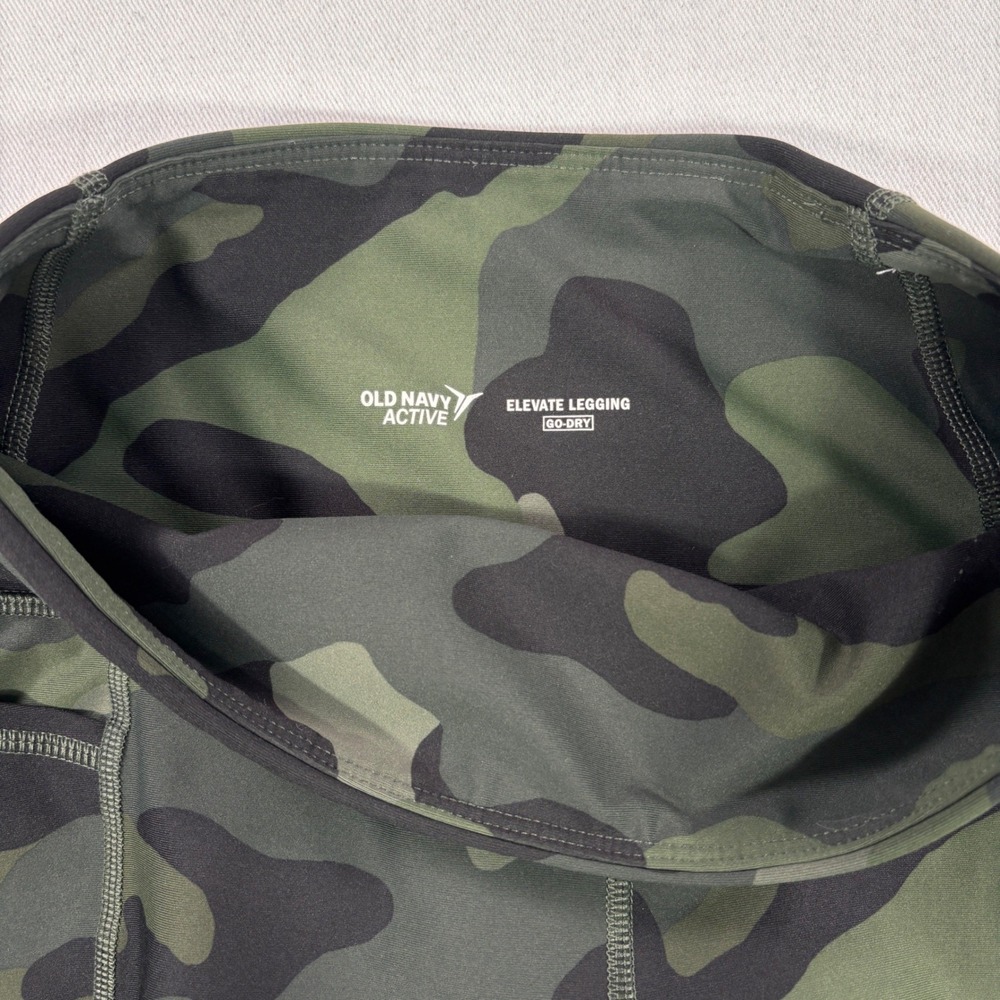 Old Navy Active Elevate Go-Dry Camo Leggings Women Medium Green High Rise Pocket - Picture 2 of 6